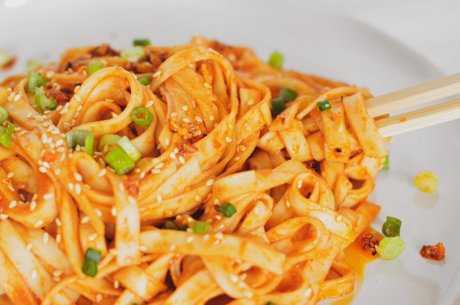 10 Minute Spicy Gochujang Noodles – Ravs Kitchen